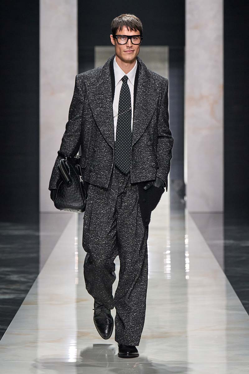 Moda uomo autunno inverno 2026 2027: il ritorno deciso del classico completo - Photo courtesy of Dolce & Gabbana