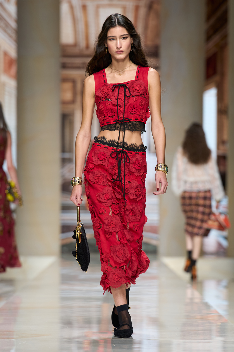 Dolce&Gabbana primavera estate 2027: Stravaganza Siciliana - Photo courtesy of Dolce&Gabbana