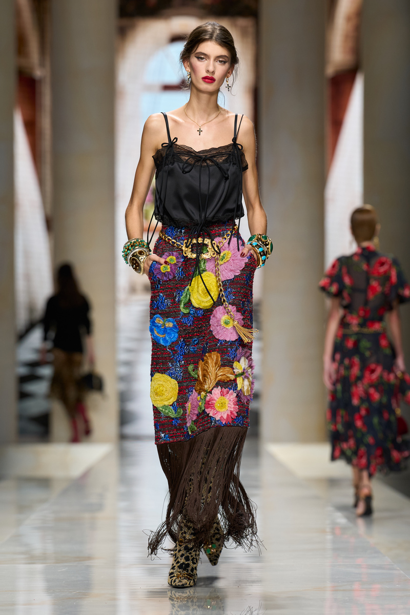 Dolce&Gabbana primavera estate 2027: Stravaganza Siciliana - Photo courtesy of Dolce&Gabbana